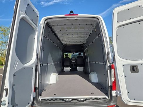 New 2026 Mercedes-Benz Sprinter 2500 image 32