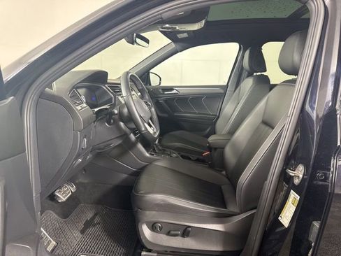 Certified 2023 Volkswagen Tiguan SE R-Line image 11