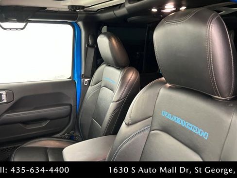 Used 2023 Jeep Wrangler Unlimited Rubicon 4xe w/ Dual Top Group AWD/4WD image 17