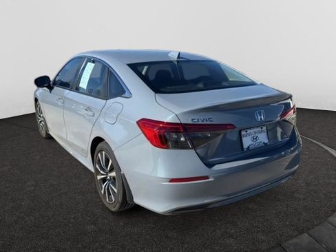 Used 2024 Honda Civic EX image 5