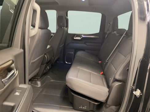 Used 2024 Chevrolet Silverado 1500 LT AWD/4WD image 18