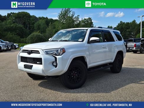 Used 2021 Toyota 4Runner SR5 Premium w/ Moonroof Package AWD/4WD image 1