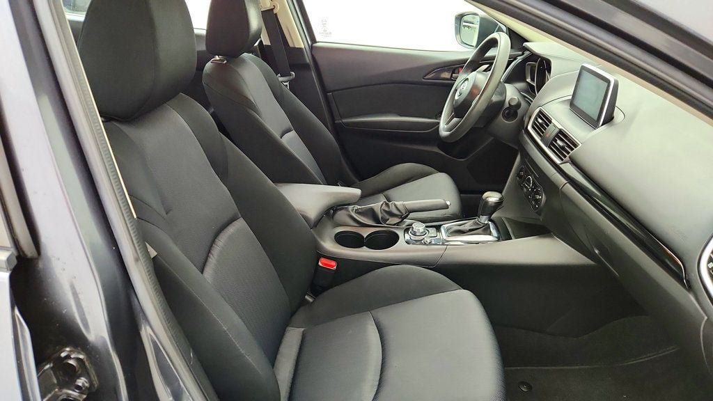 Used 2015 MAZDA MAZDA3 i Sport FWD image 23