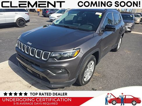 Used 2022 Jeep Compass Latitude FWD image 1