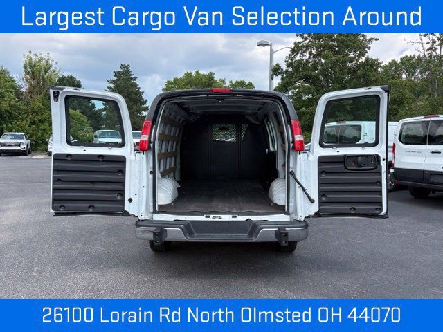 Used 2025 Chevrolet Express 2500 w/ Driver Convenience Package RWD image 8