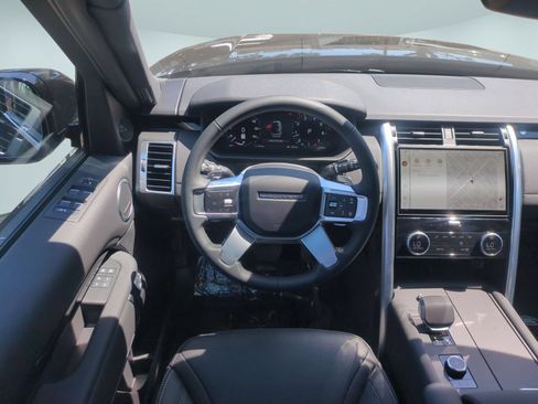New 2026 Land Rover Discovery S AWD/4WD image 27