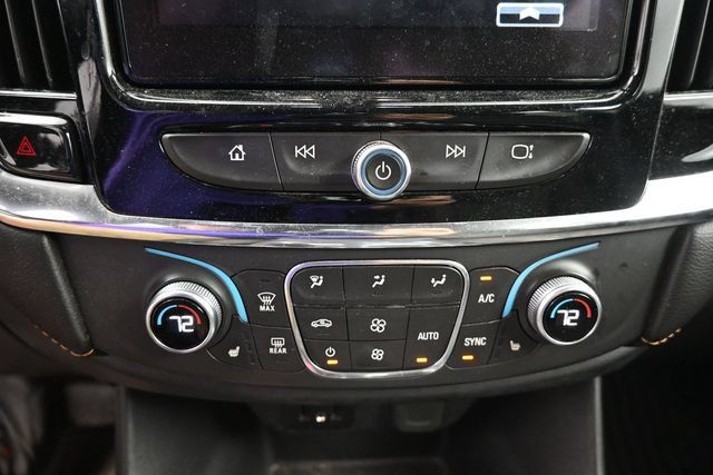 Used 2019 Chevrolet Traverse LT AWD/4WD image 21