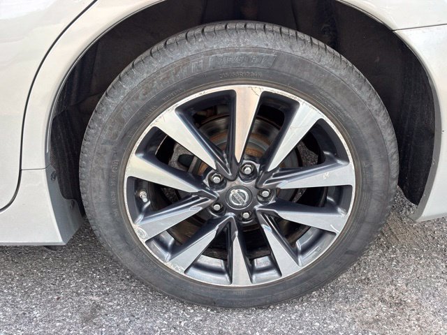 Used 2017 Nissan Altima 2.5 SL w/ 2.5 Technology Package FWD image 21