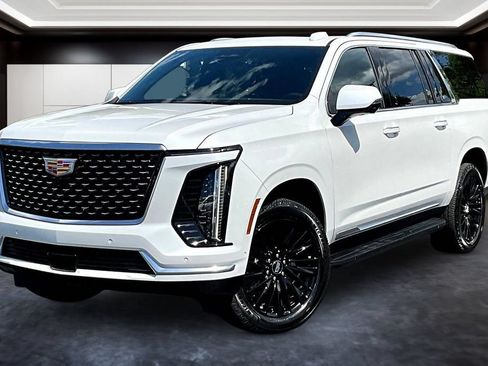 Certified 2025 Cadillac Escalade ESV Premium Luxury AWD/4WD image 3