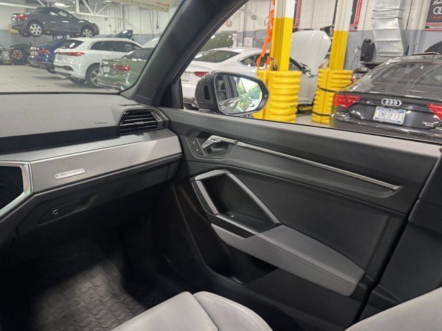 Certified 2023 Audi Q3 2.0T Premium w/ Black Optic Sport Package AWD/4WD image 15