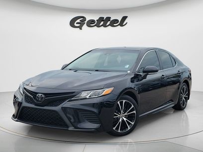 Used 2020 Toyota Camry SE w/ Convenience Package