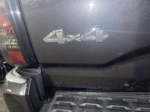 Used 2021 Toyota Tacoma SR image 7