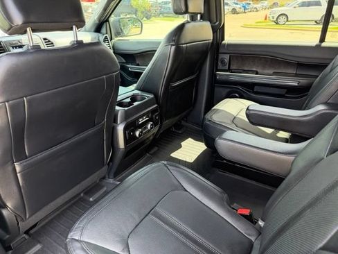 Used 2019 Ford Expedition Limited w/ Texas Edition Package RWD image 23