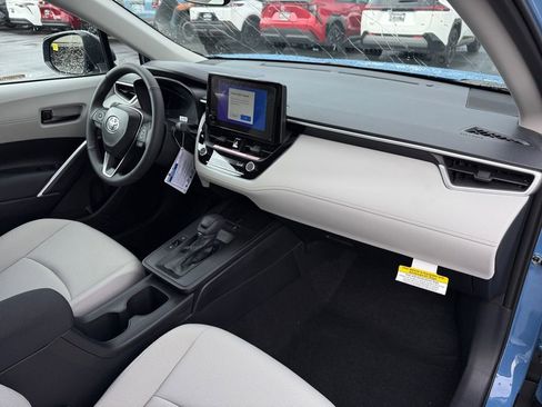 New 2026 Toyota Corolla Cross LE AWD/4WD image 17