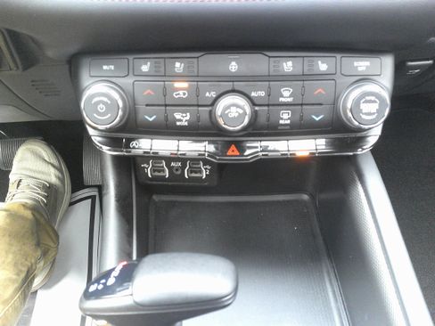 Used 2023 Dodge Durango GT image 30