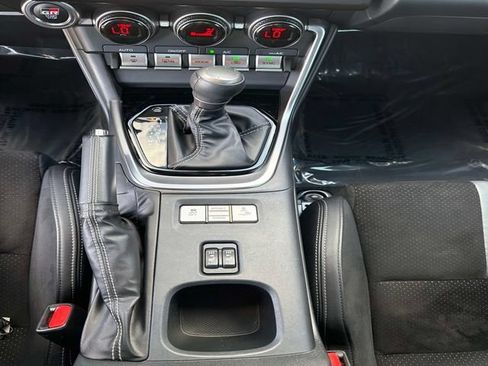 Used 2024 Toyota GR86 Premium RWD image 17