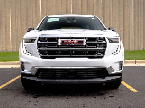 Certified 2024 GMC Acadia Elevation AWD/4WD image 3