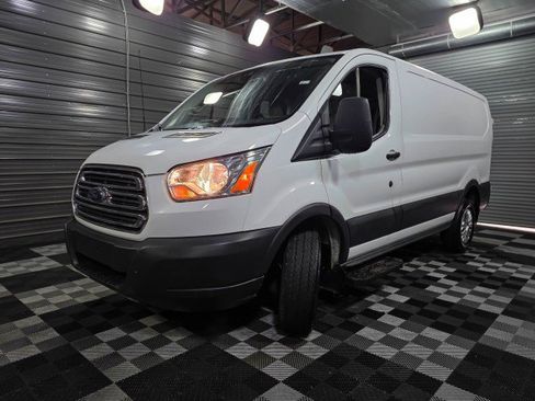 Used 2016 Ford Transit 250 130 Low Roof w/ Exterior Upgrade Package image 31