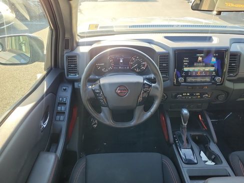 Used 2024 Nissan Frontier PRO-4X w/ Off-Road Protection Package AWD/4WD image 10