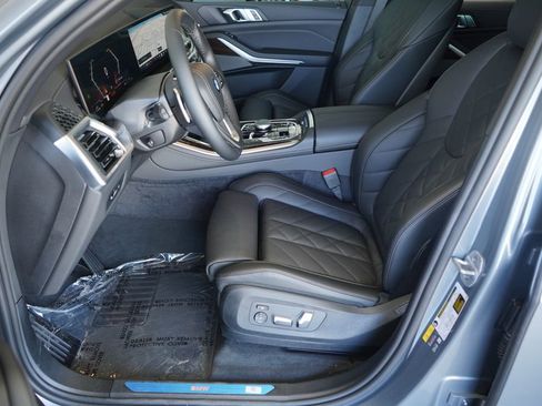 New 2026 BMW X5 xDrive50e image 12