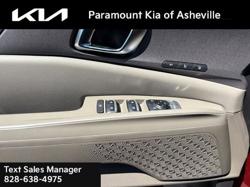 New 2026 Kia Carnival SX image 25