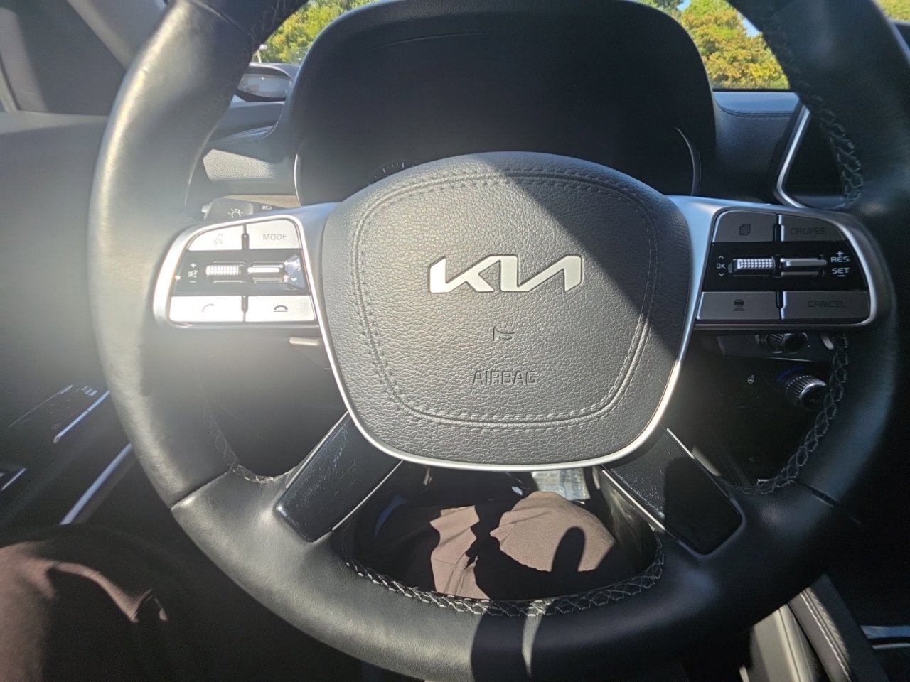 Used 2022 Kia Telluride SX w/ SX Prestige Package AWD/4WD image 43