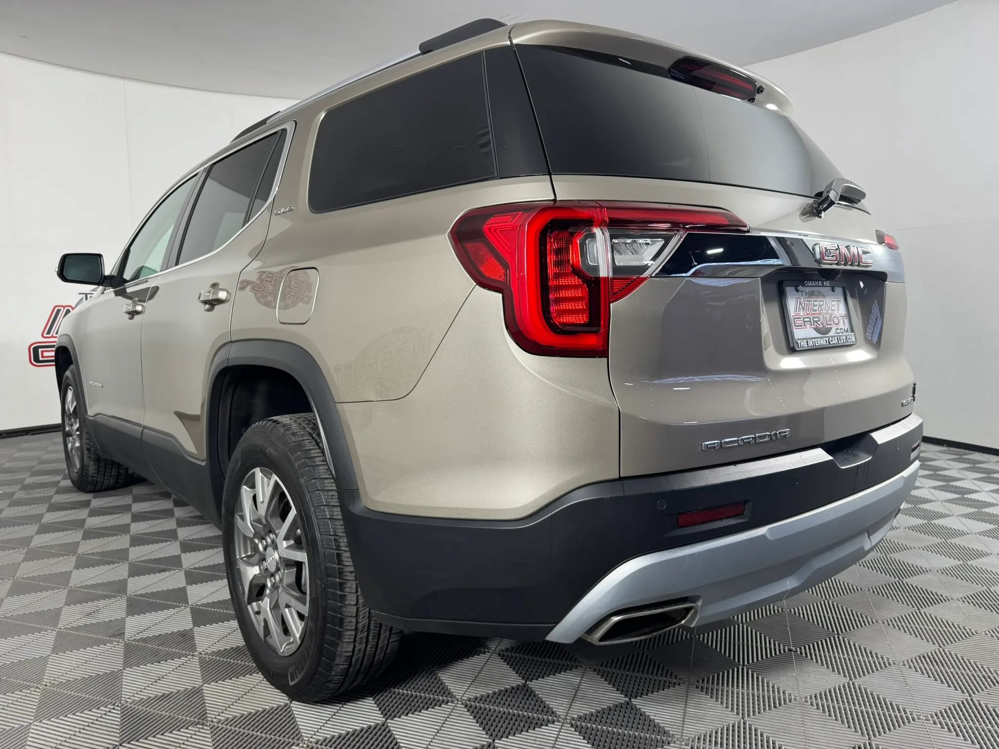 Used 2022 GMC Acadia SLE w/ Driver Convenience Package AWD/4WD image 26