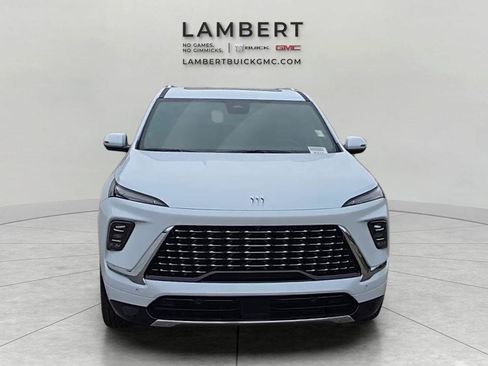 New 2026 Buick Enclave Avenir w/ Super Cruise Package image 8