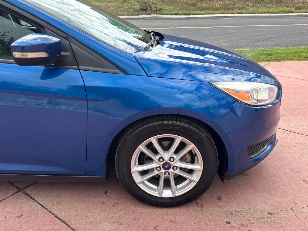 Used 2018 Ford Focus SE w/ Cold Weather Package FWD image 33