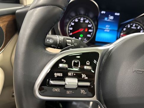 Certified 2022 Mercedes-Benz GLC 300 4MATIC image 19