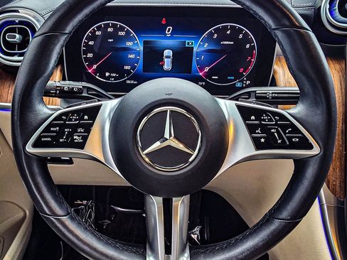 Used 2023 Mercedes-Benz GLC 300 4MATIC image 26