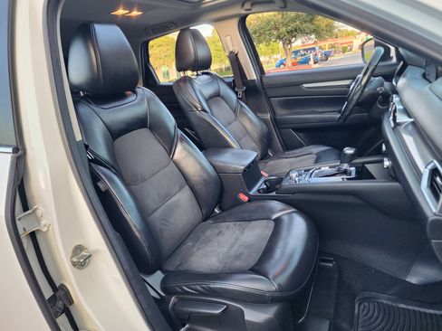 Used 2018 MAZDA CX-5 Touring w/ Preferred Equipment Package FWD image 17