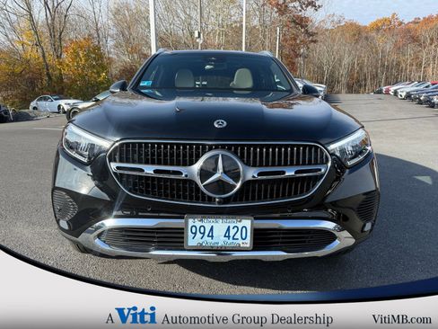 Used 2024 Mercedes-Benz GLC 300 4MATIC image 3