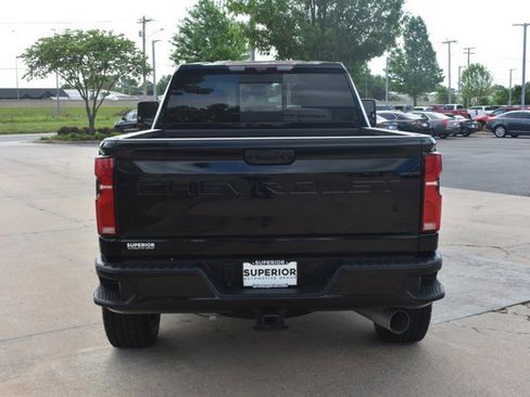 Used 2024 Chevrolet Silverado 2500 LTZ w/ LTZ Plus Package AWD/4WD image 6