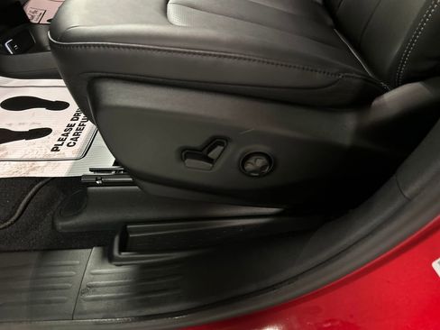 New 2026 Chrysler Pacifica Select image 11