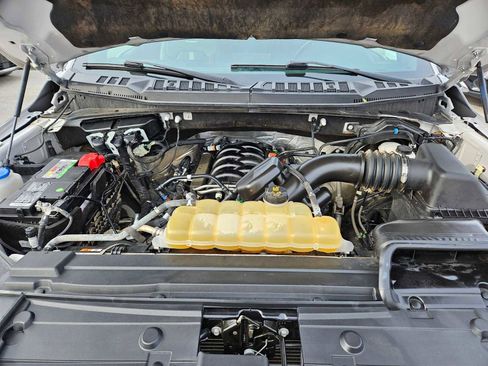 Used 2020 Ford F150 Platinum w/ Equipment Group 701A Luxury image 15