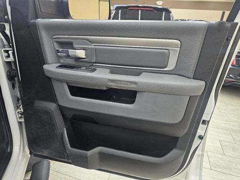 Used 2016 RAM 2500 SLT AWD/4WD image 36