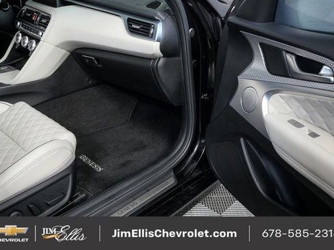 Used 2023 Genesis G70 3.3T w/ Sport Prestige Package image 25