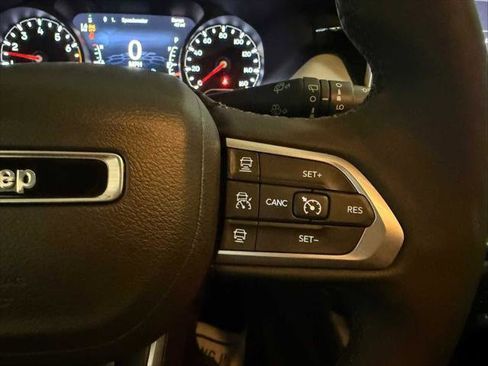 Certified 2023 Jeep Compass Limited image 30