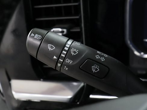 Used 2024 Chevrolet Silverado 2500 High Country w/ High Country Premium Package image 18