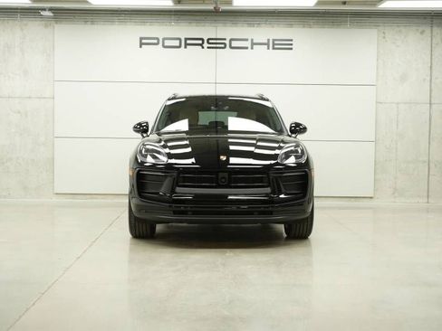 New 2026 Porsche Macan AWD/4WD image 10