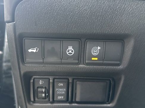 Used 2018 INFINITI QX80 Base w/ Driver Assistance Package image 11