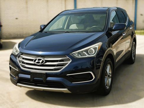 Used 2017 Hyundai Santa Fe Sport FWD image 4