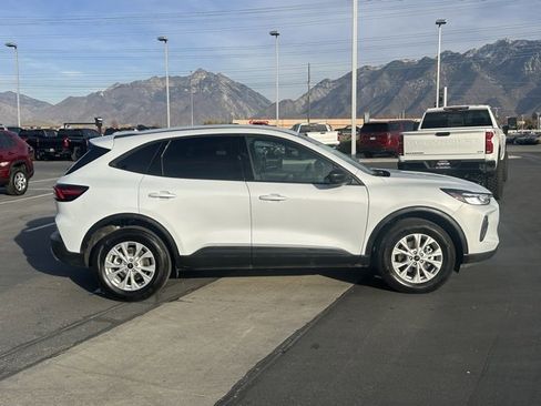 Used 2025 Ford Escape Active image 30