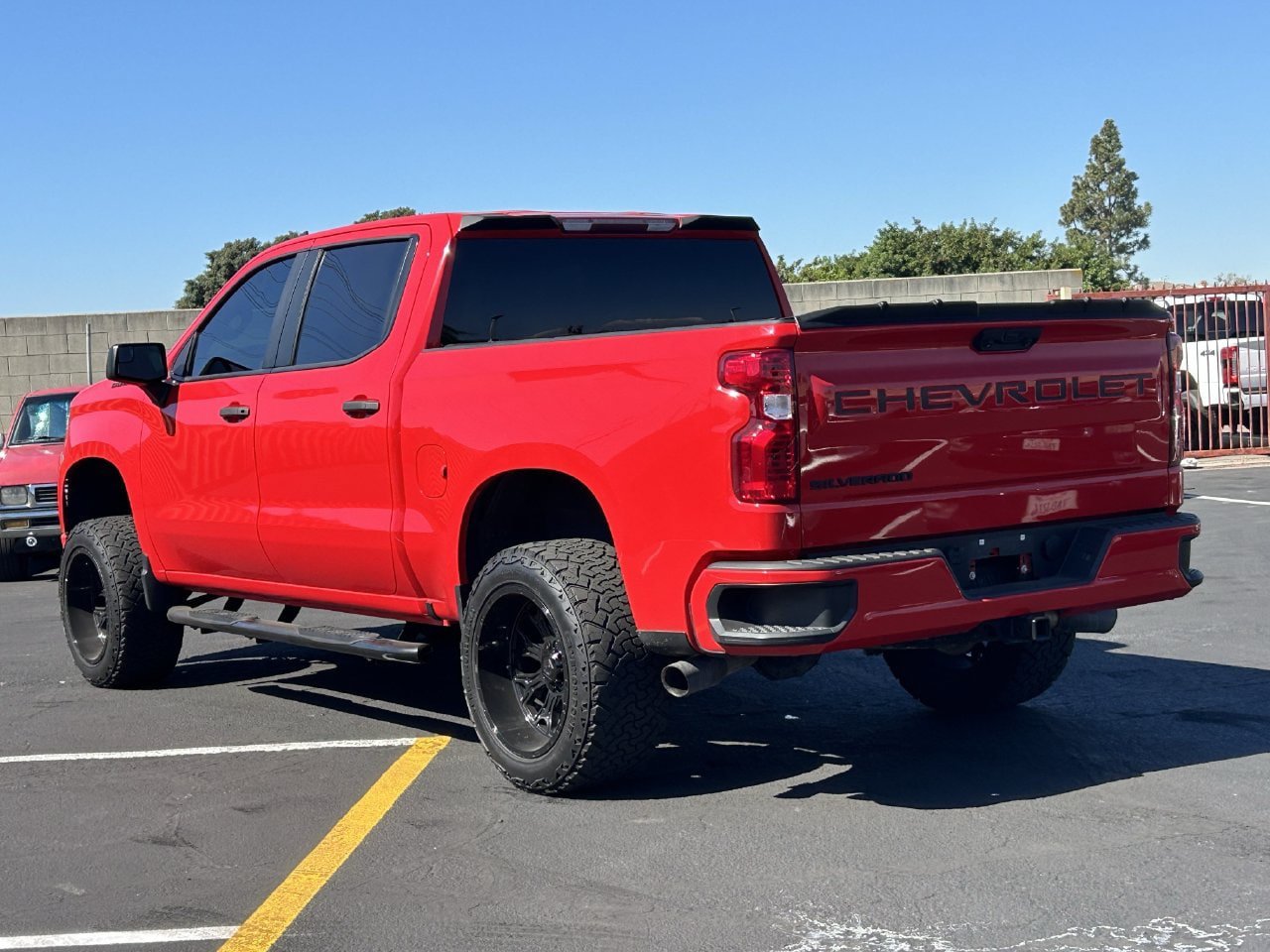 Used 2022 Chevrolet Silverado 1500 Custom RWD image 4