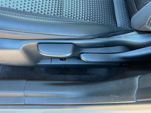 Used 2025 Chevrolet Trax LT image 23