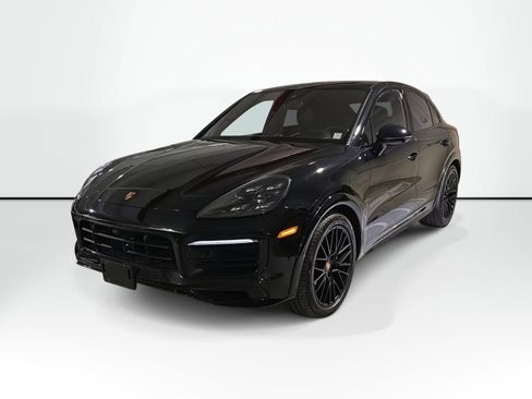 Used 2021 Porsche Cayenne GTS image 1