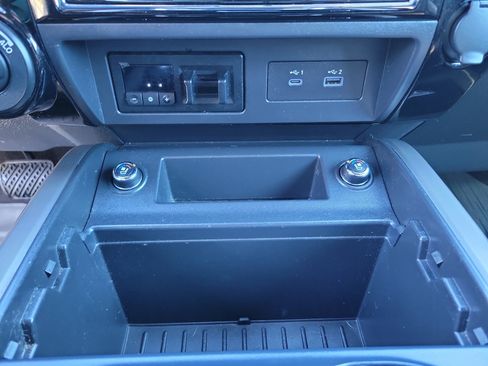 Used 2023 Nissan Titan Platinum Reserve w/ Moonroof Package image 14