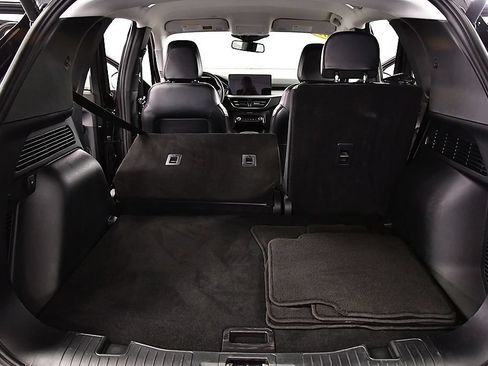 Used 2024 Ford Escape Platinum AWD/4WD image 31