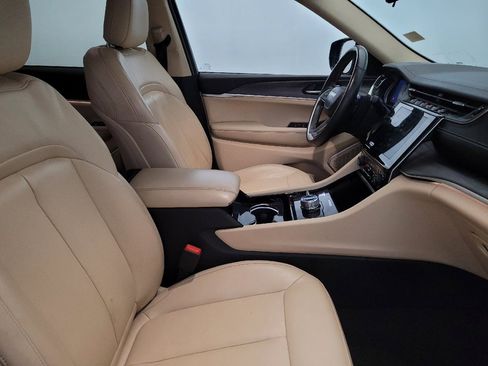 Used 2021 Jeep Grand Cherokee L Limited AWD/4WD image 21